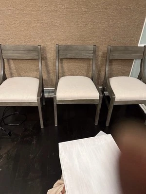 Juego de 4 sillas de mesa de cocina Foto 1 de 3