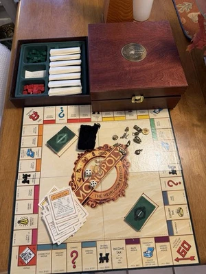 1997 Monopoly The Heirloom Edition Board Game 100% complete wooden box gold pawn - Image 1 of 4