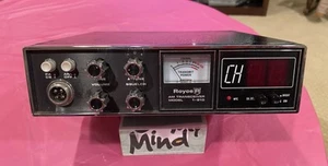 1976 Royce CB Radio Model 1-610 AM Transceiver - Picture 1 of 9