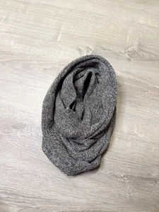 Calvin Grey Infinity Scarf - Picture 1 of 4