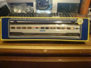 HO Scale AHM 6402-AM Amtrak Observation #617, SMOOTH SIDE Passenger Car - Bild 1 von 8