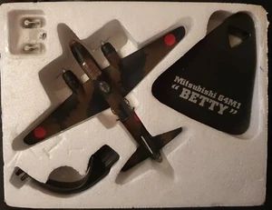 Atlas Editions Military Giants Die Cast Aviation Model Mitsubishi G4M1 "Betty" - Picture 1 of 2