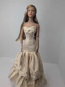 16 Zoll Tonner Tyler Wentworth Puppe Zimtwirbel Neukleid Handwerkerkleid BW Körper #U - Bild 1 von 19