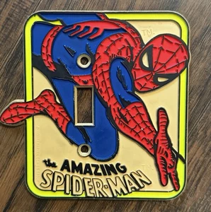 Vintage 1977 The Amazing Spiderman Lichtschalter Abdeckung Original Platte 5" x 5 - Bild 1 von 4