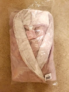 NWT Beautiful Designer ULTA Beauty Soft Plush Pale Lavender L/S Robe Size L/XL - Picture 1 of 1