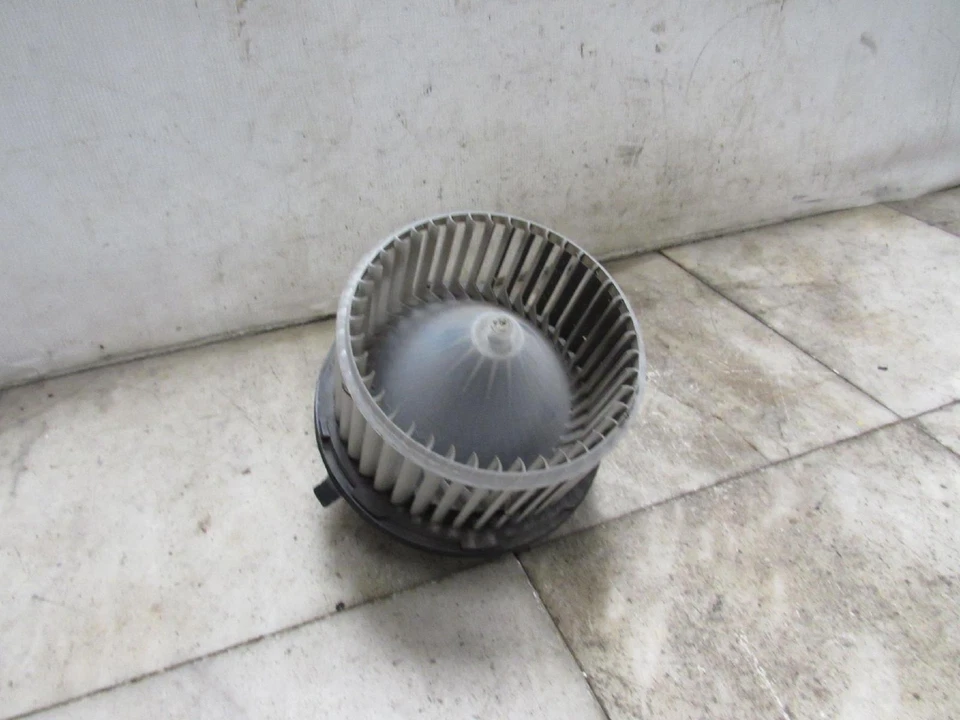 03 04 05 06 07 08 09 10 11 12 13 GMC SIERRA 1500 Soplador Motor OEM Foto 1 de 3