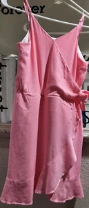 Mädchen XL Kleid rosa mit Rüsche und Schlitz vorne gefüttert und verstellbar - Bild 1 von 4