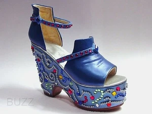 Mardi Gras, Blue-Carlton Cards Exclusive Jewels Platform Just the Right Shoe NEW - Picture 1 of 3