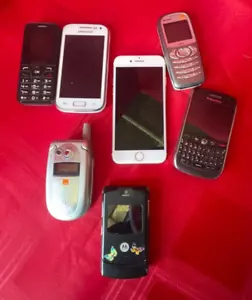 Job Lot Of 7 Vintage & Retro Mobile Phones-I phone 1778 - Picture 1 of 7