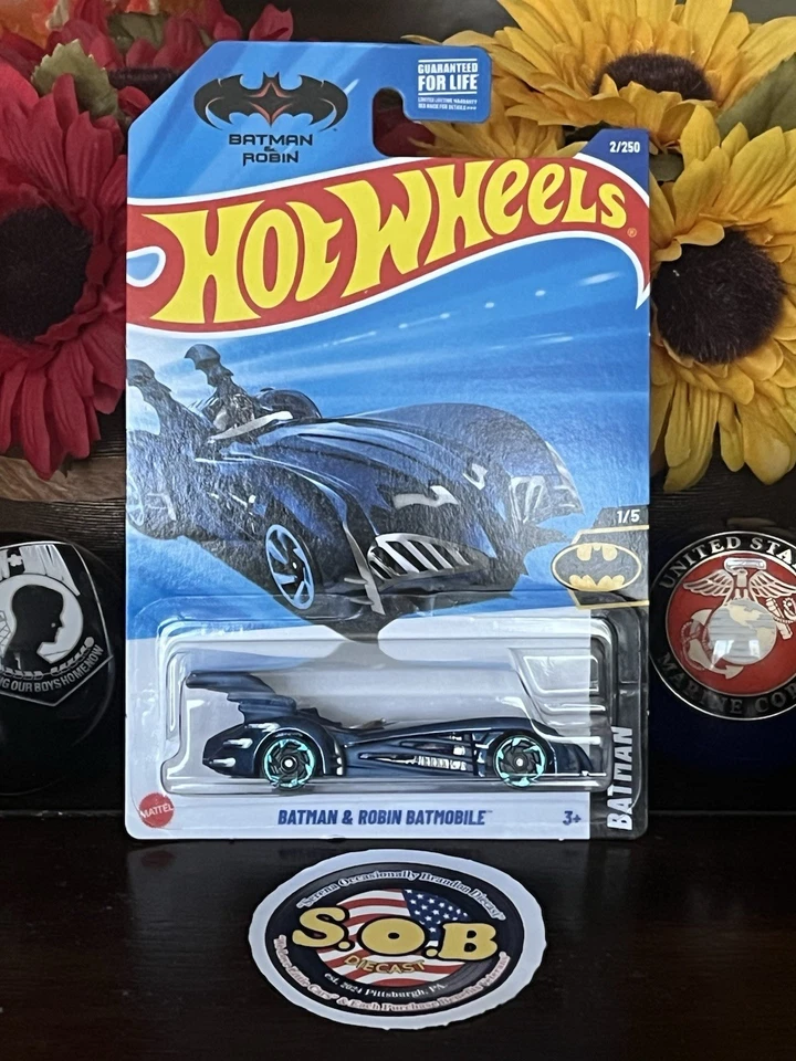 Batimóvil Hot Wheels Batman & Robin azul fundido a presión sellado casi nuevo Foto 1 de 4