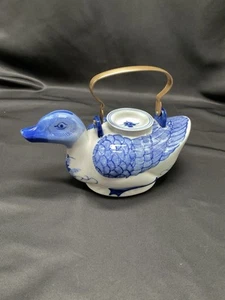 Vintage Chinese Porcelain Hand Painted Blue & White Duck Teapot - Picture 1 of 10