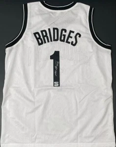 CAMISETA BLANCA MIKHAEL BRIDGES REDES VERIFICADAS ADN AUTO PSA - Imagen 1 de 5