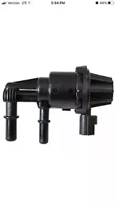 Vapor Canister Purge Valve 7U5Z-9C915-D Ford Lincoln - Picture 1 of 3