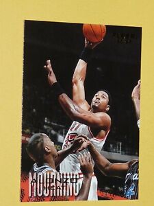 #58 ALONZO MOURNING MIAMI HEAT 1996-1997 NBA BASKETBALL FLEER CARD USA 