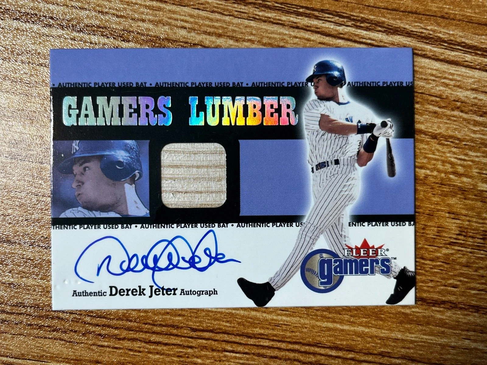 2000 Fleer Gamers Lumber Derek Jeter Authentic Game Used Bat On Card AUTO