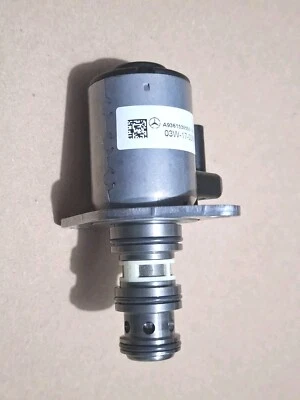 Detroit Diesel Genuine  DDE-A9361530559 Engine Brake Solenoid Valve . - Image 1 of 4