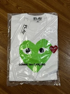 NEU Comme Des Garcons Play grün Doppelherz Kurzarm T-Shirt Gr. XS Small - Bild 1 von 5