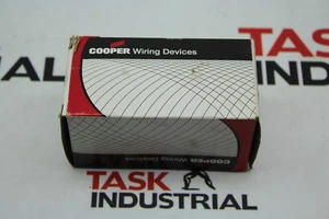 Cooper CWL1630 3P4W 30A 480V Plug - Picture 1 of 3