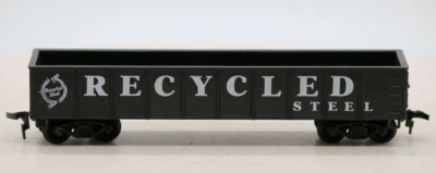 Model Power HO Scale 40’ Gondola Recycled Steel Black & White 1:87 Gauge - Image 1 of 4