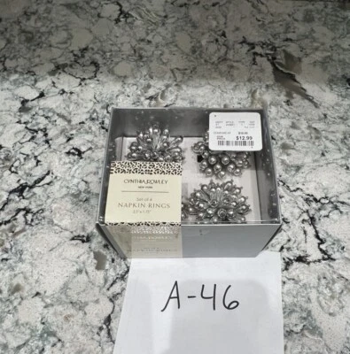 Anillos de servilleta con cuentas de plata ~ NUEVO juego de 4 Cynthia Rowley Foto 1 de 3