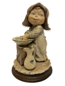Giuseppe Armani 9” Porcelain Figurine “Getting Clean” Limited Edition - Picture 1 of 9