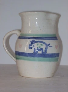 CERAMIC PITCHER DONE IN HADLEY STYLE WITH HAND PAINTED PIGS SIGNED POLLY - Picture 1 of 6