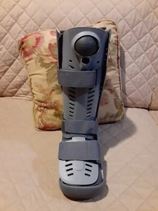 High Calf Fracture Air Boot Cast Used , In Good Condition - Picture 1 of 6