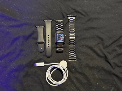 Apple Watch Series 3 Gps Cellular Black Extra Bands Silicone Metal 42mm! - Image 1 of 2