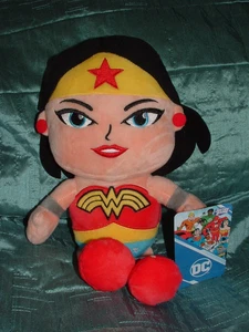 DC Super Hero Wonder Woman Plüschtier Kuscheltier Comics Figur Bandai Namco Puppe m. Etikett - Bild 1 von 7