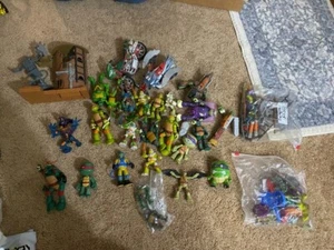 VTG & Modern LOT Teenage Mutant Ninja Turtles Action Figures Toys TMNT - Picture 1 of 1