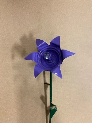 All steel Purple rose flower home garden stake yard art lawn 22" tall with jewel - Image 1 of 2