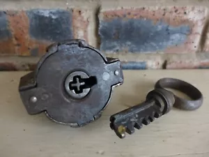 Antique Padlock With One Key Working Order Art Design Collector Over 1kg DU-5 - Picture 1 of 15