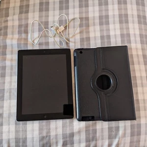Defective Apple iPad (2nd Generation) A1395 16 GB, Wi-Fi, 9.7 in - Black Screen - Picture 1 of 3
