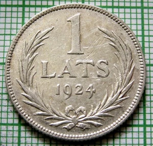 LATVIA 1924 1 LATS, 0.835 SILVER Baltic State Interwar Coinage km# 7 - Picture 1 of 6
