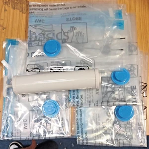 Vacuum Compression Zipper Storage Bags With Hand Pump Clear Pack Of 4 - SEE PICS - Picture 1 of 3