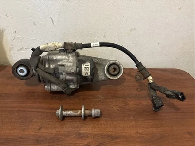 15-20 Acura TLX Brazo de control inferior trasero Actuador FWD Brazo de localización Foto 1 de 3