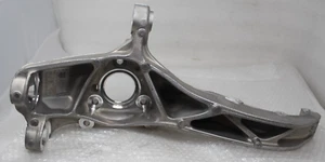 2024-2025 GENUINE Tesla Model Y Front Right Steering Knuckle 2188316-00-B OEM - Picture 1 of 15