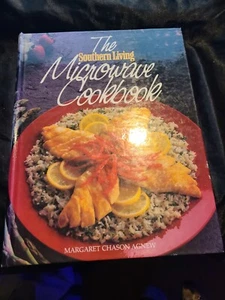 SOUTHERN LIVING MICROWAVE COOKBOOK by Margaret C. Agnew (1988, Hardcover) - Picture 1 of 4