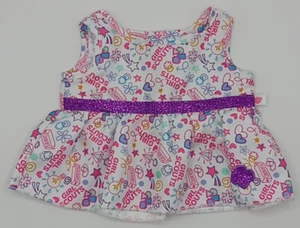 Build a Bear Pfadfinder Satin Kleid rosa lila Glitzer Band Sterne Herzen BABW - Bild 1 von 5