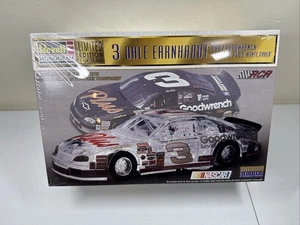 Revell Limited Edition 1997 Dale Earnhardt GM Goodwrench Monte Carlo 1/24 transparent - Bild 1 von 2