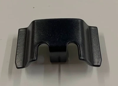 Abrazadera multiusos BMW - 51-13-1-859-958 - para 630CSi, 633CSi, L6, M6 y 635CSi Foto 1 de 4