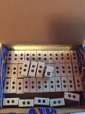 1 Way porcelain connector high temp 500V / 24A / 2.5 mm - Image 1 of 2