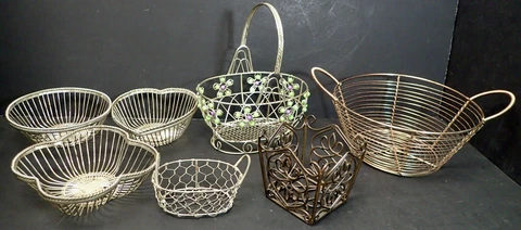 Lot of (7) Small Vintage Metal Baskets Wire Baskets Cover