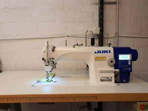 Industrienähmaschine Juki7000AH Vollautomatik für mittlere & schwere Stoffe NEU - Bild 1 von 5