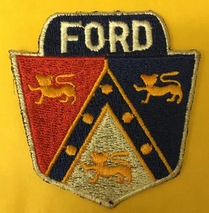 Nuevo Old Vintage FORD Emblem Logo Bordado Hierro en Patch Jacket Classic - Imagen 1 de 1