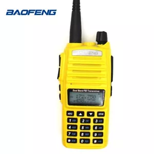 Radio bidireccional de doble banda BaoFeng UV-82 5W 136-174 MHz VHF y 400-520 MHz UHF amarillo - Imagen 1 de 8