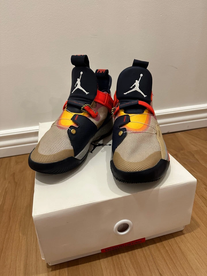 Air Jordan 33 Visible Utility - Size 8.5 / AQ8830-200 — 第 1/4 张图片