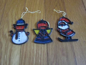 Vintage Weihnachten Sonnenfänger Kunststoff Papier Santa Schneemann Engel 2,75" 3er Set - Bild 1 von 10