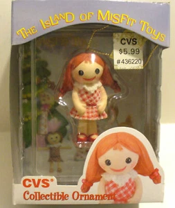 ** MISFIT DOLL** Ornamento Rudolph Isla de Misfit Juguetes CVS Rare Enesco - Imagen 1 de 2