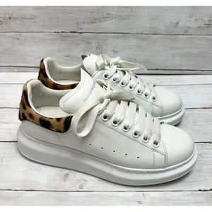 Alexander McQueen Mujer Talla 39.5 Gran Tamaño Blanco Cuero Tenis Leopardo Espalda - Imagen 1 de 12